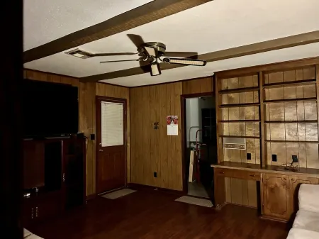 remodeled home-Montgomery,AL: Auburn, Tuskegee. Troy, and ASU -high schools Отели рядом с достопримечательностью «Монтгомери Музеум оф Файн Артс»