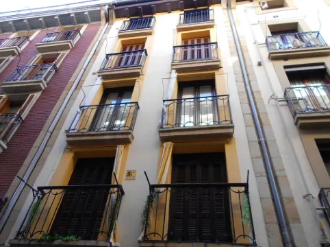 Apartment in the old town of San Sebastian. Registration N: 01166