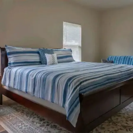 Walking Distance to Downtown! Wine Country 2Bd 2ba House in Paso Robles!