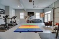 아늑한 버지니아 휴가 렌탈 w/ 시즌 풀!