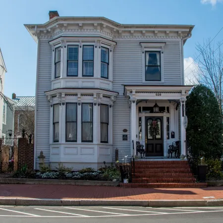 The Richard Johnston Inn & 1890 Caroline House