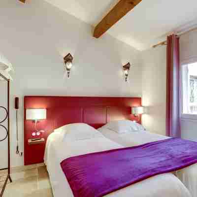 Logis Hôtel Le Domaine de la Régalière Rooms