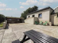 Hogan's Cottage Hotels in 