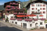 Hotel Chesa Grischuna Hotels in Jenaz