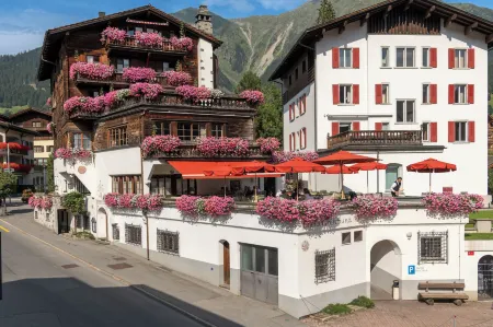 Hotel Chesa Grischuna