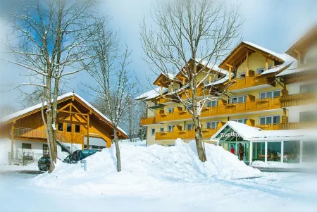 Gasthof Buglhof Отели в г. Шварцах