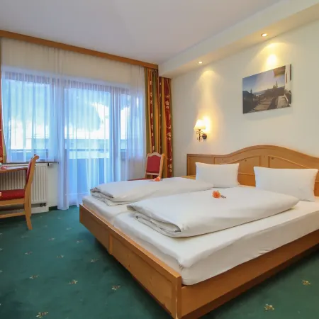 Hotel Tiroler Adler Bed & Breakfast