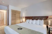 Premier Silver Mill 8229-2Br-Walk to Slopes! Kids Ski Free! 2 Bedroom Condo by RedAwning