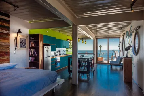 Hotel Winebox Valparaiso - Airport Shuttle