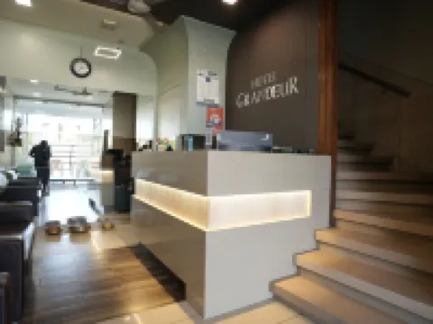 Hotel Grandeur Hotels in Valsad