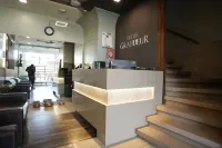Hotel Grandeur Hôtels à : Valsad