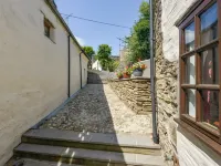 Samuels Cottage Hotels in Lanreath