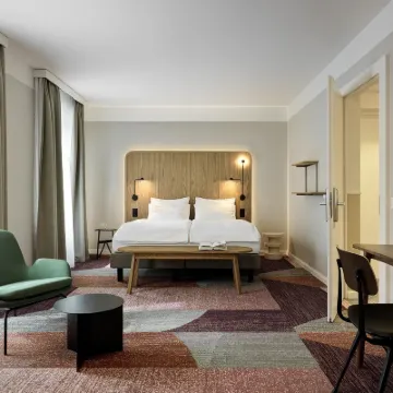 Hotel St. Josef Hotel berhampiran Muzium Zoologi