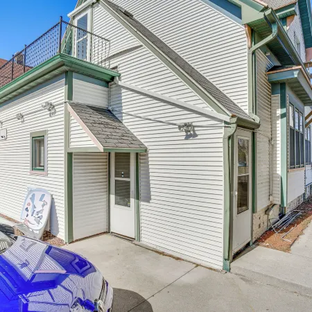 2 Mi to Dtwn: Studio Suite in Sheboygan