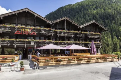 Hôtel Alpina - Swiss Ski & Bike Lodge Grimentz Hotels near Col des Vignettes