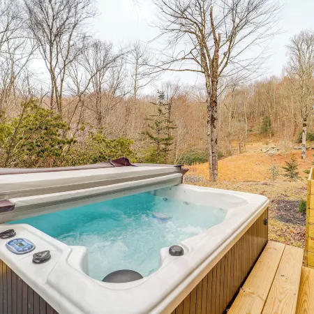 Group Getaway! 8,000-sq-ft Gem, Arcade + Theater