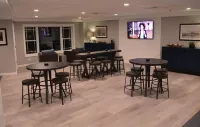 Delavan Lake Resort Hotels in Delavan