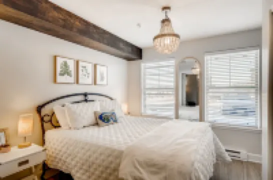 First Tracks 3105 1 Bedroom Condo by Redawning