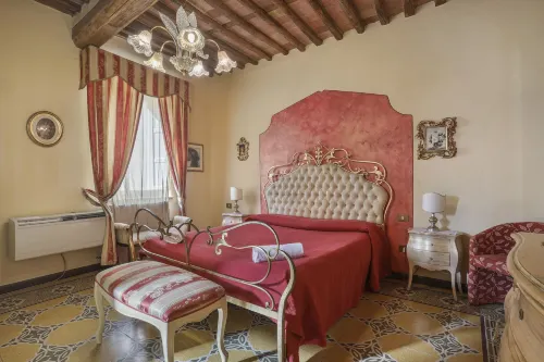 Antica Residenza Santa Chiara -City Center