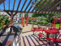 Sandy Beach Suites Hotels in Osoyoos