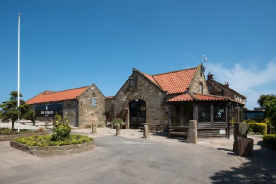 惠特百馬廄旅館