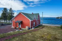 Inn by the Bay Hotels in 