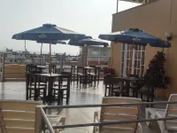 Hospedaje El Álamo Playa Pulpos Lima otelleri