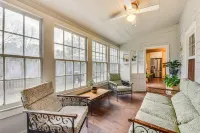 Historical 1835 Home in Grand Coteau! Hotel a Parrocchia di Saint Landry