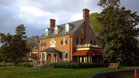 Hornsby House Inn Отели в г. Глостер Пойнт