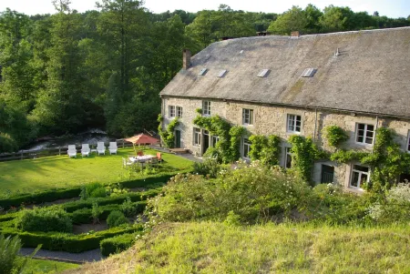 B&B le Moulin de Resteigne Отели в г. Сент-Юбер