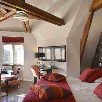 Logis Hôtel le Saint Georges Rooms