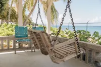 Fall Asleep to Waves Crashing on the Beach after watching the sunset Các khách sạn ở Southwest