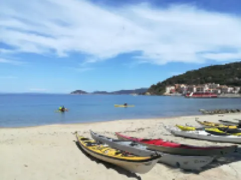 遊艇俱樂部酒店