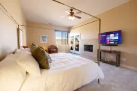 Amazing Desert Retreat + Cowboy tub + Indoor Spa