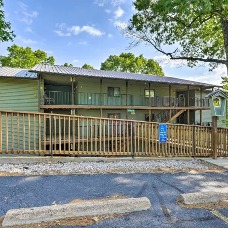 Reeds Spring Condo Near Aquarium at the Boardwalk!