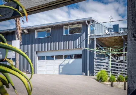 Natural Lake and widespread views with family sized apartment/house