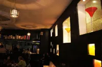 Hotel Mary Celaya - ที่มีบาร์