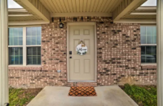 Quaint Family Home Near Downtown Murray and MSU