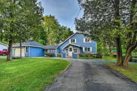 Waterfront Lake Huron Getaway: Private Beach! - 3-Sterne