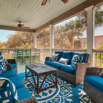 Come and Wind down and Relax at Family Tides! 6 Bedroom Villa by Peace Vacations