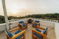 Blue Roatan Resort Hotels in West Bay