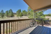 Walk to Golf and Trails! Aspen House in Flagstaff