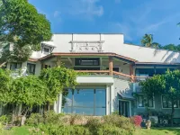 Nuuk Taal Lake Hotels in Laurel