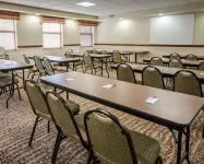 Quality Suites Jeffersonville - Louisville North Hotels in New Albany