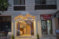 آدا بالاس أوتل
