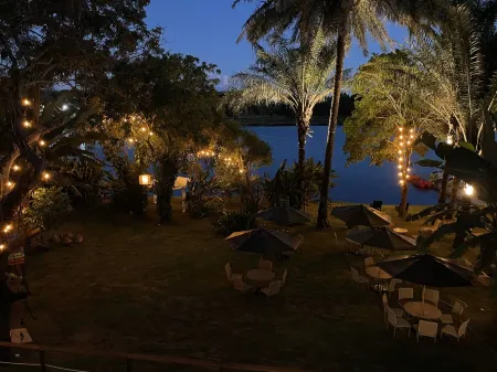 Guarajuba Suítes Premium Boutique Hotel Отели рядом с достопримечательностью «Jenipabu»