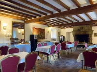 Le Château de la Roque Hôtels Hotels in Saint-Lo