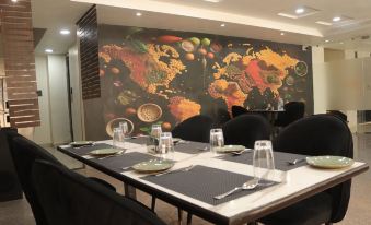 Hotel Maxsun Gwalior