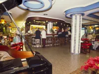 Hotel Apartamentos Bajondillo - bar
