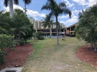 Travelodge by Wyndham Fort Myers North